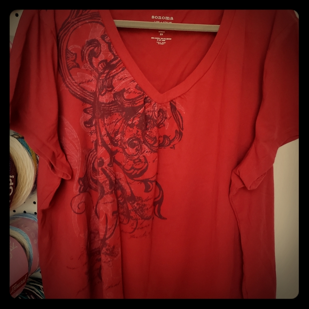 Size 3x short sleeve vneck tee